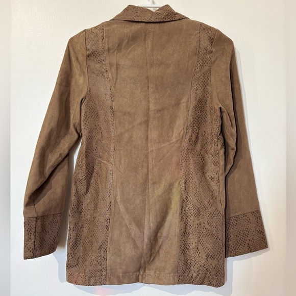 ✨Tobi Tan Blazer Suede Texture Hip-Length PTP 17🤎 - Picture 3 of 3